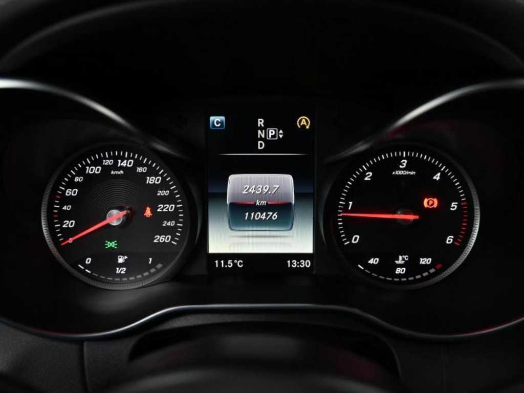 Mercedes Benz C Class - Vista 8