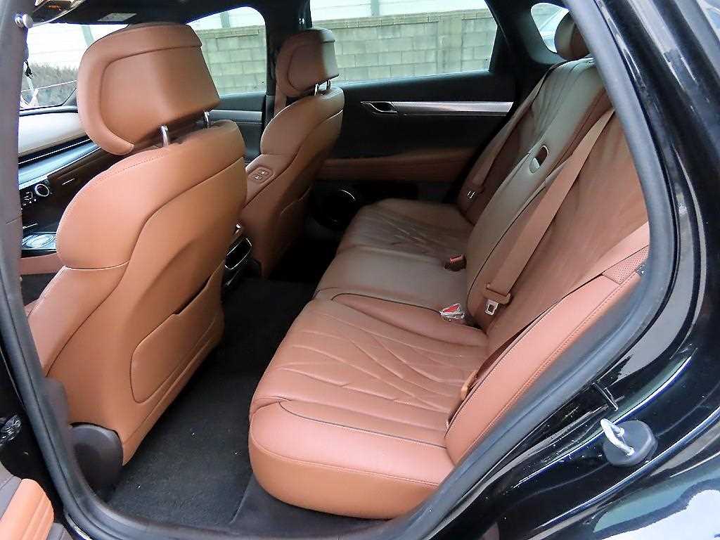 Genesis G80 - Vista 6