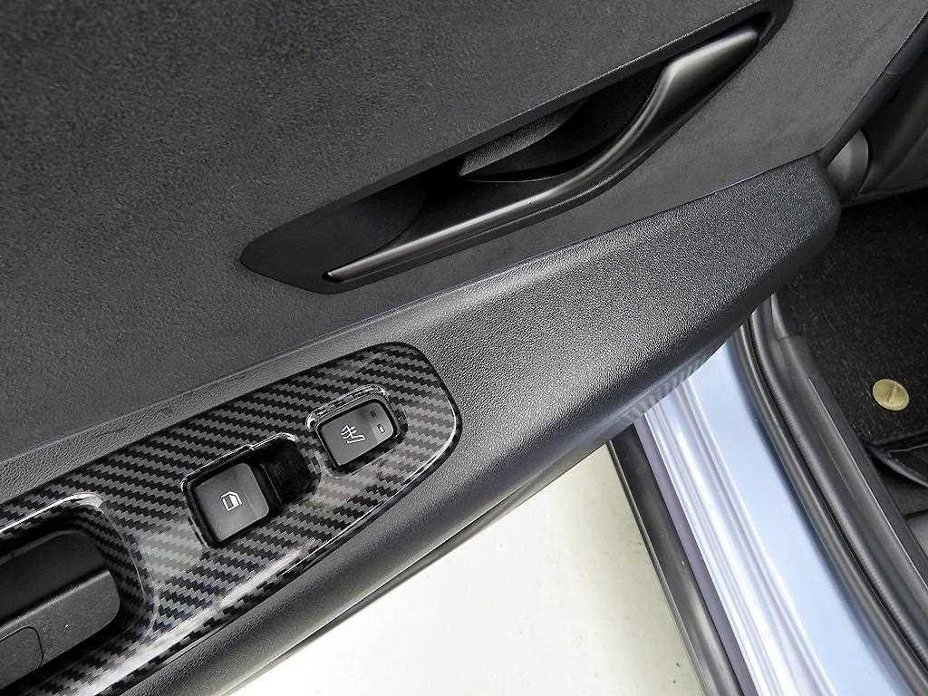 HYUNDAI Avante - Vista 8