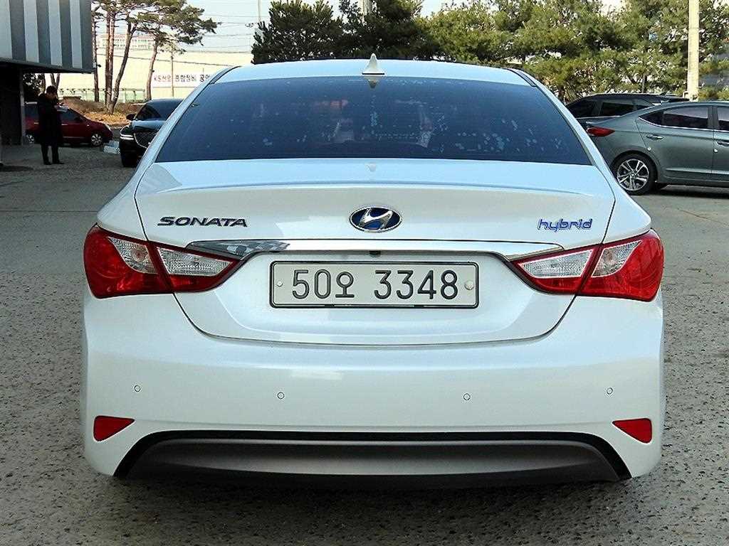 HYUNDAI Sonata - Vista 4