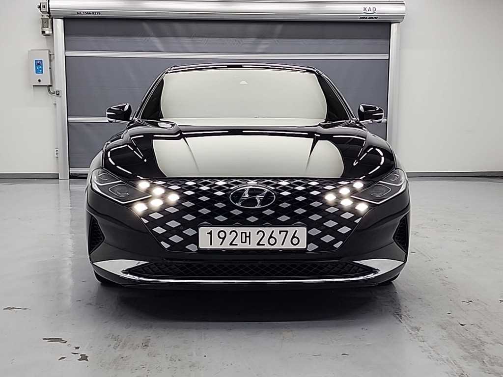 HYUNDAI Grandeur - Vista 2