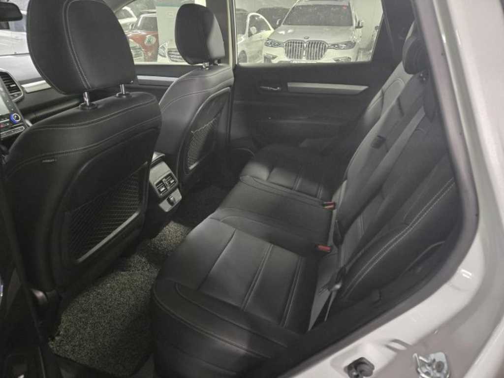 SAMSUNG QM6 - Vista 5