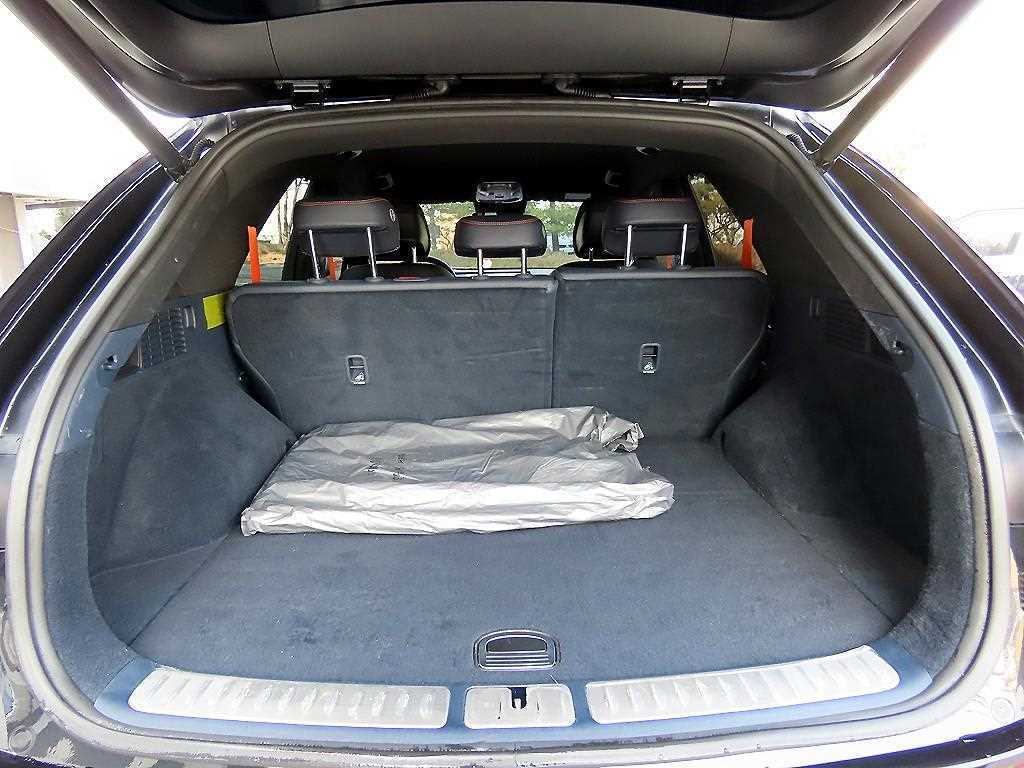 Genesis GV70 2025 Negro - Importación desde Corea - HF Imports Iquique - Foto 16