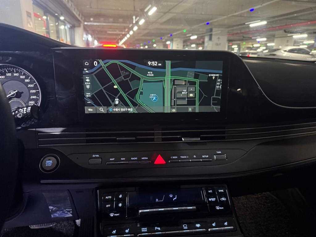 HYUNDAI Grandeur - Vista 9