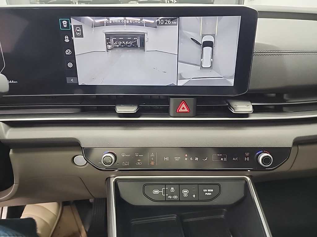 KIA Carnival - Vista 10