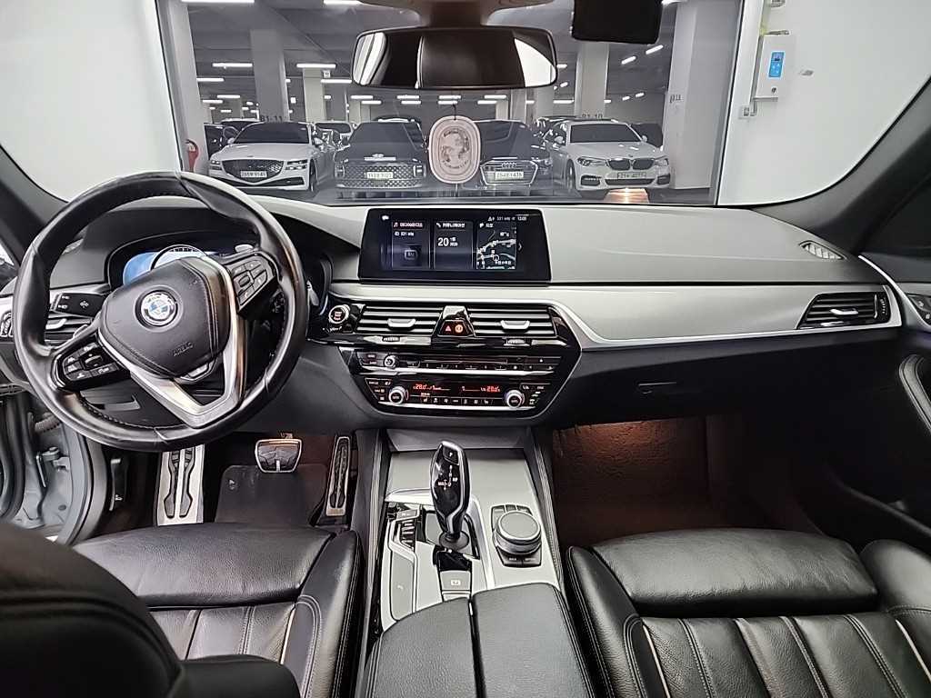 BMW 5 Series - Vista 7