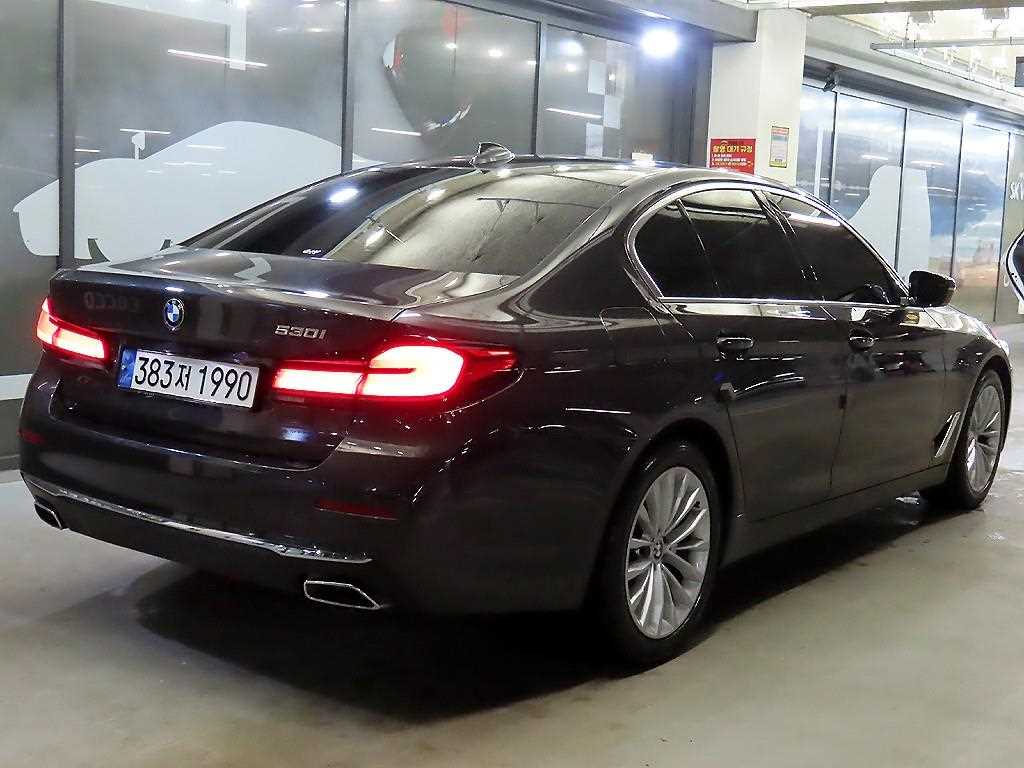 BMW 5 Series - Vista 4