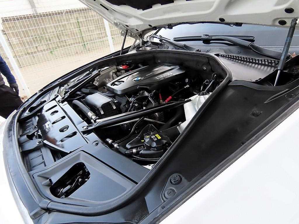 BMW 5 Series 2016 Blanco - Importación desde Corea - HF Imports Iquique - Foto 19