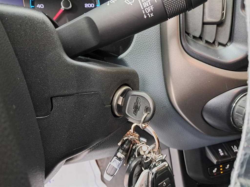 Chevrolet ?Colorado 2022 Gris - Importación desde Corea - HF Imports Iquique - Foto 16