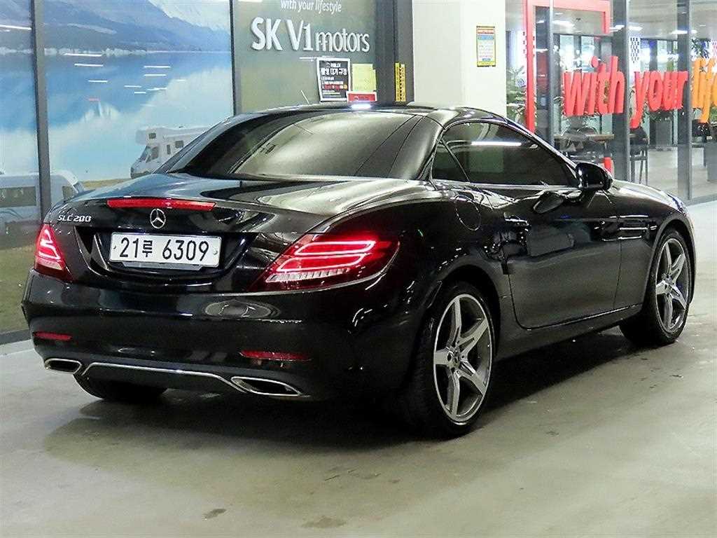 Mercedes Benz SLC Class - Vista 4