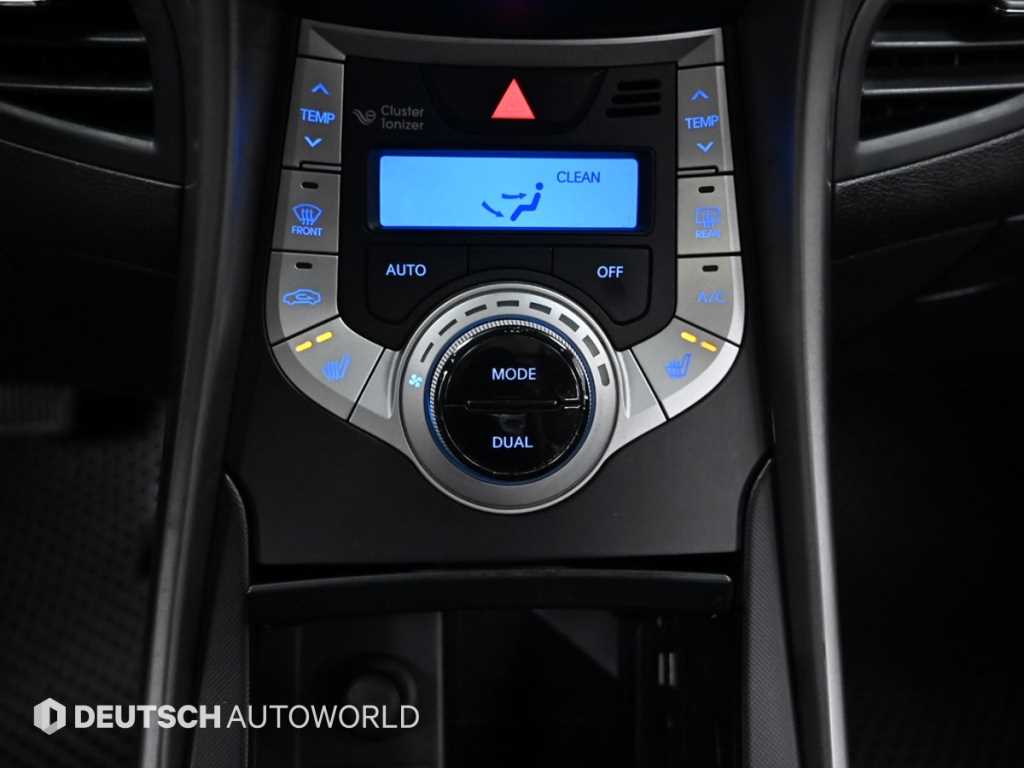 HYUNDAI Avante 2011 - Importación desde Corea - HF Imports Iquique - Foto 17