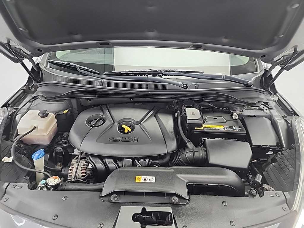 HYUNDAI i40 - Vista 5