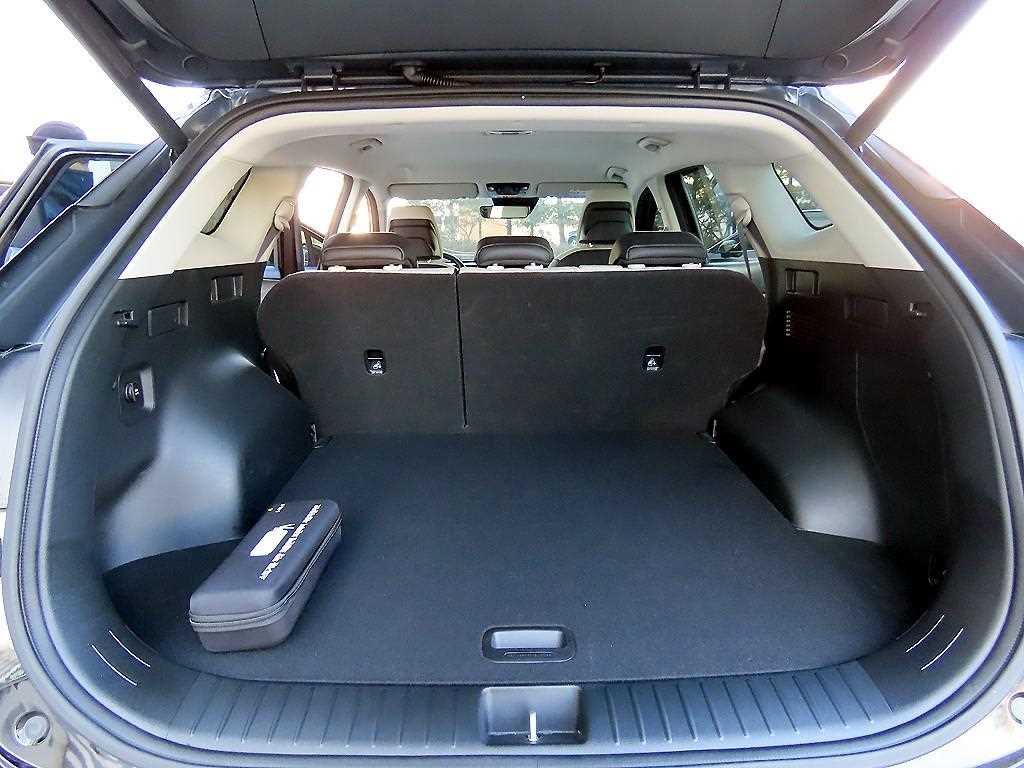 KIA Sportage 2023 Negro - Importación desde Corea - HF Imports Iquique - Foto 16