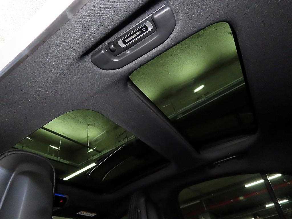 Mercedes Benz E class - Vista 7