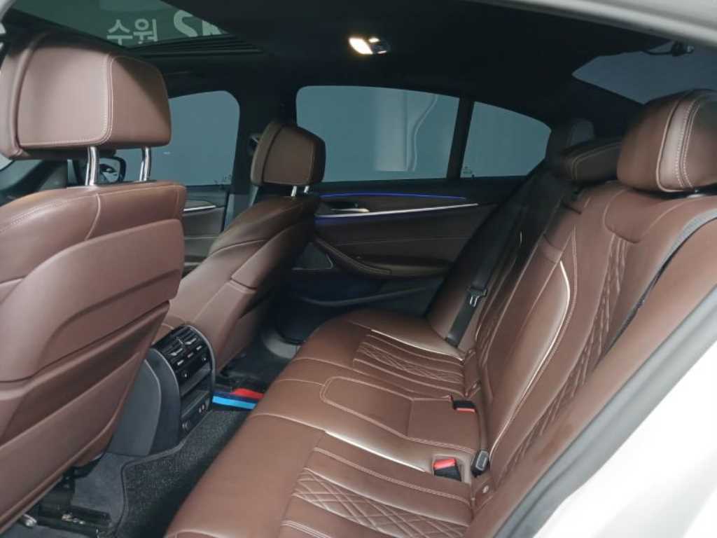 BMW 5 Series - Vista 7