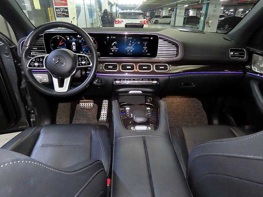 Mercedes Benz GLE Class - Vista 10