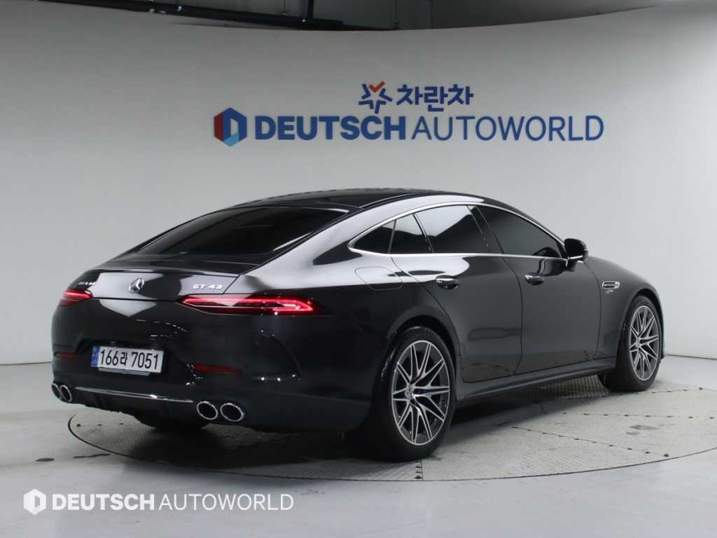 Mercedes Benz AMG GT - Vista 2