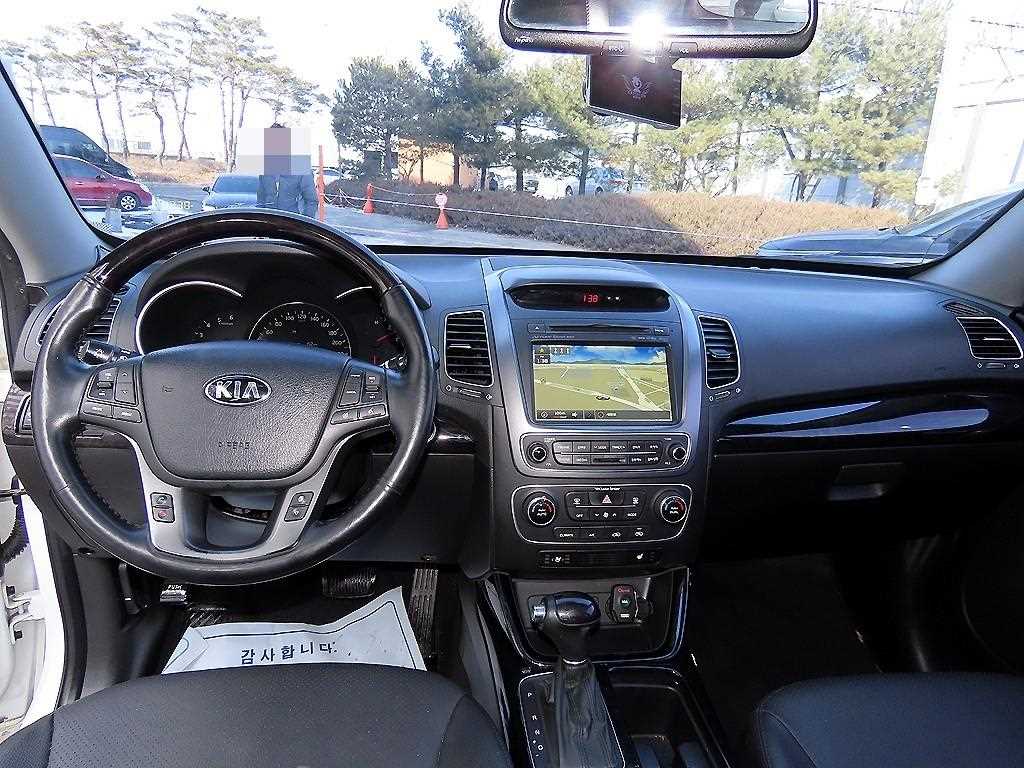 KIA Sorento - Vista 7