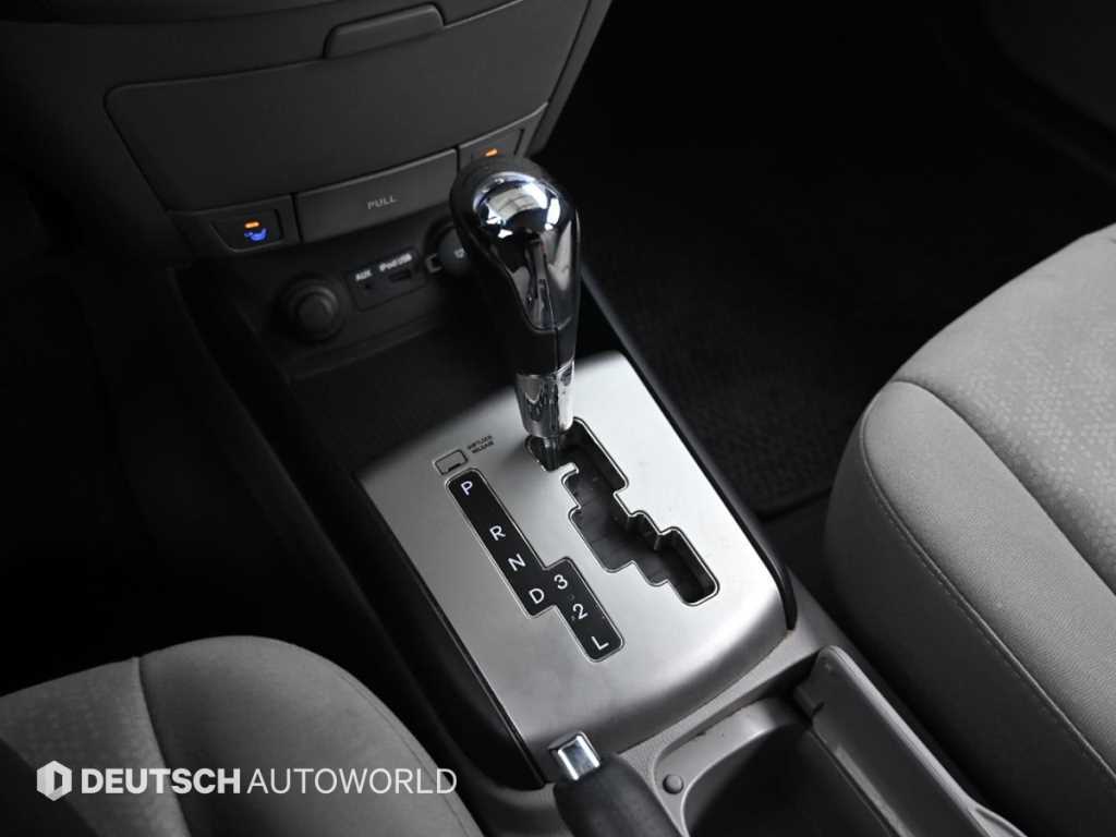 HYUNDAI Avante - Vista 9