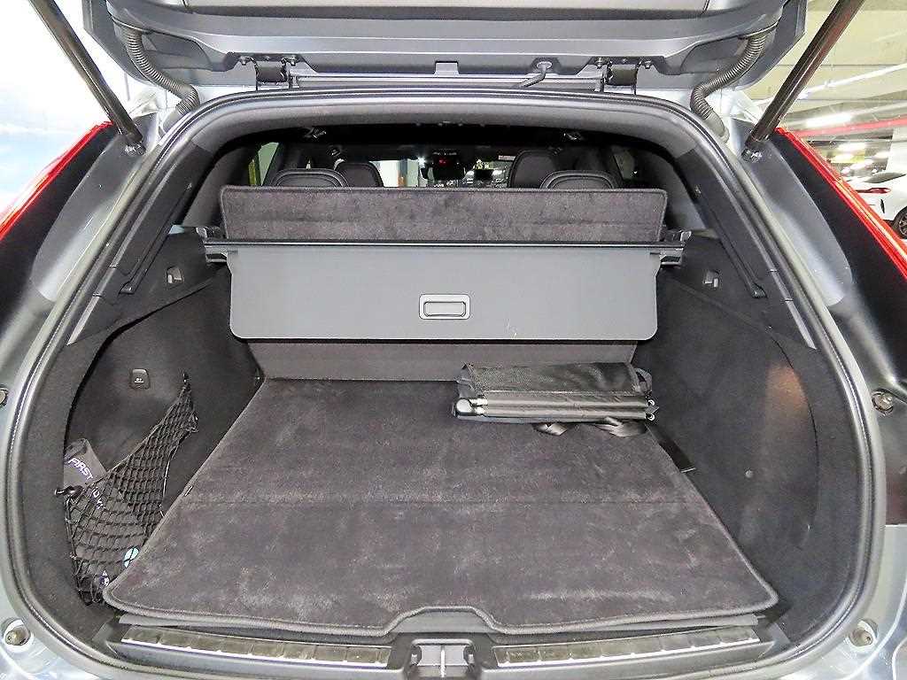 Volvo XC60 2021 Gris - Importación desde Corea - HF Imports Iquique - Foto 16