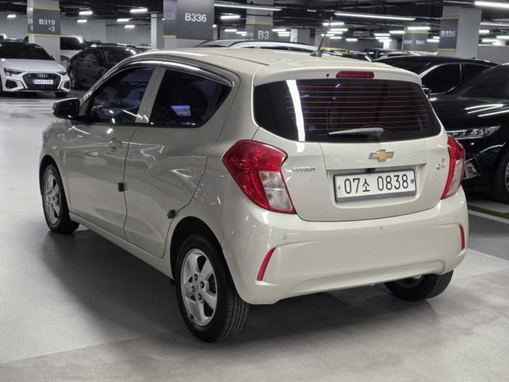 Chevrolet Spark - Vista 6