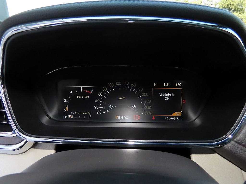 Lincoln Continental - Vista 9