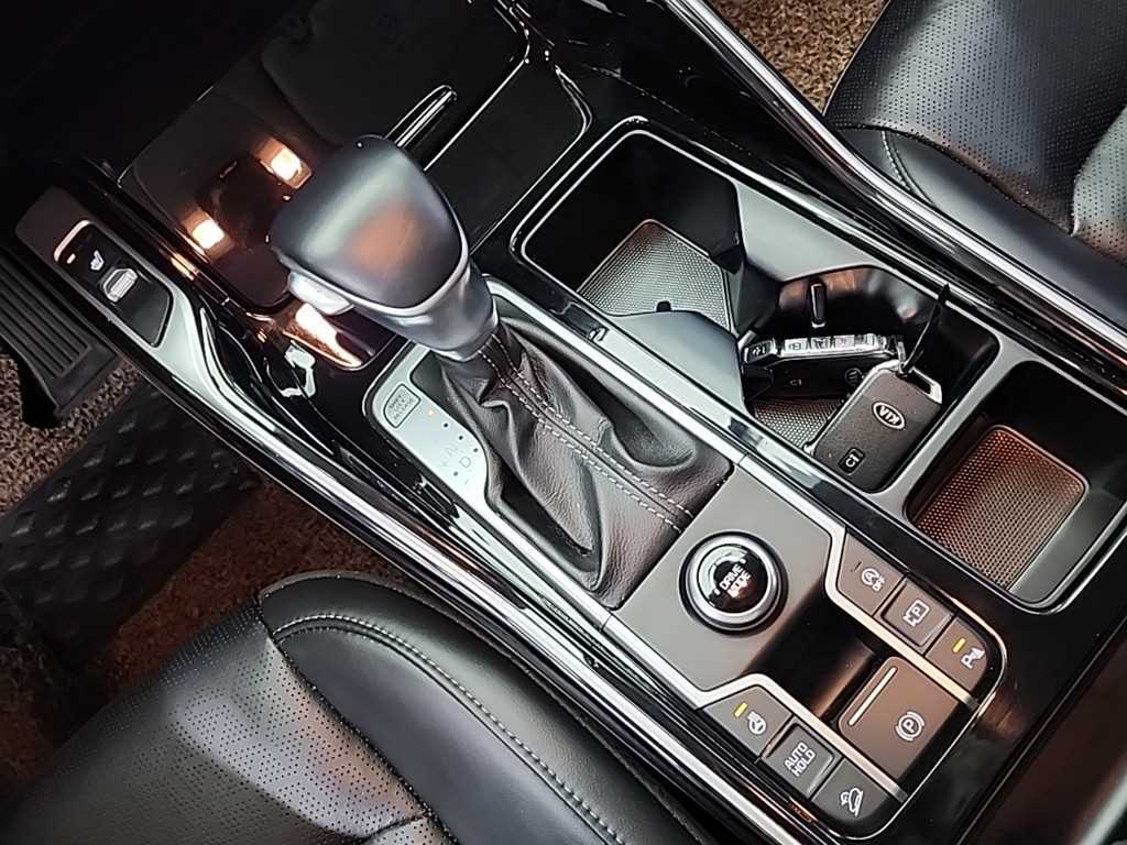 KIA Sorento - Vista 8