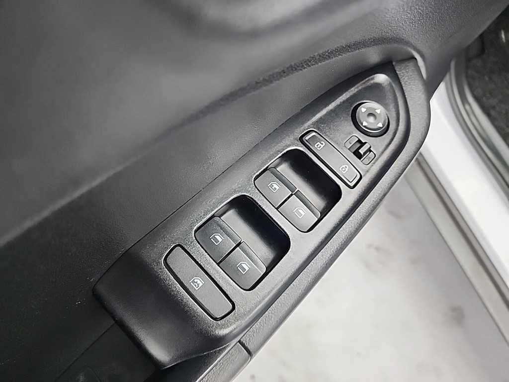 HYUNDAI Venue 2020 Blanco - Importación desde Corea - HF Imports Iquique - Foto 17