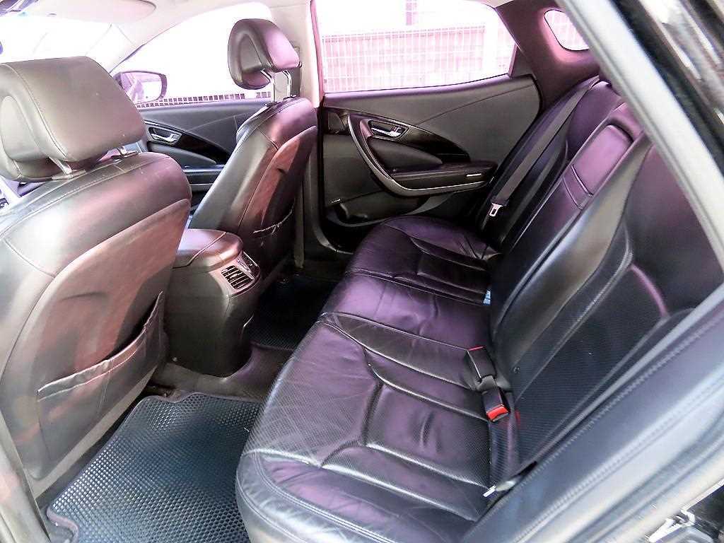 HYUNDAI Grandeur - Vista 5