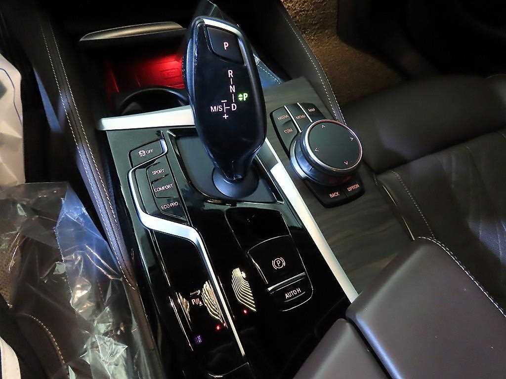 BMW 5 Series - Vista 12