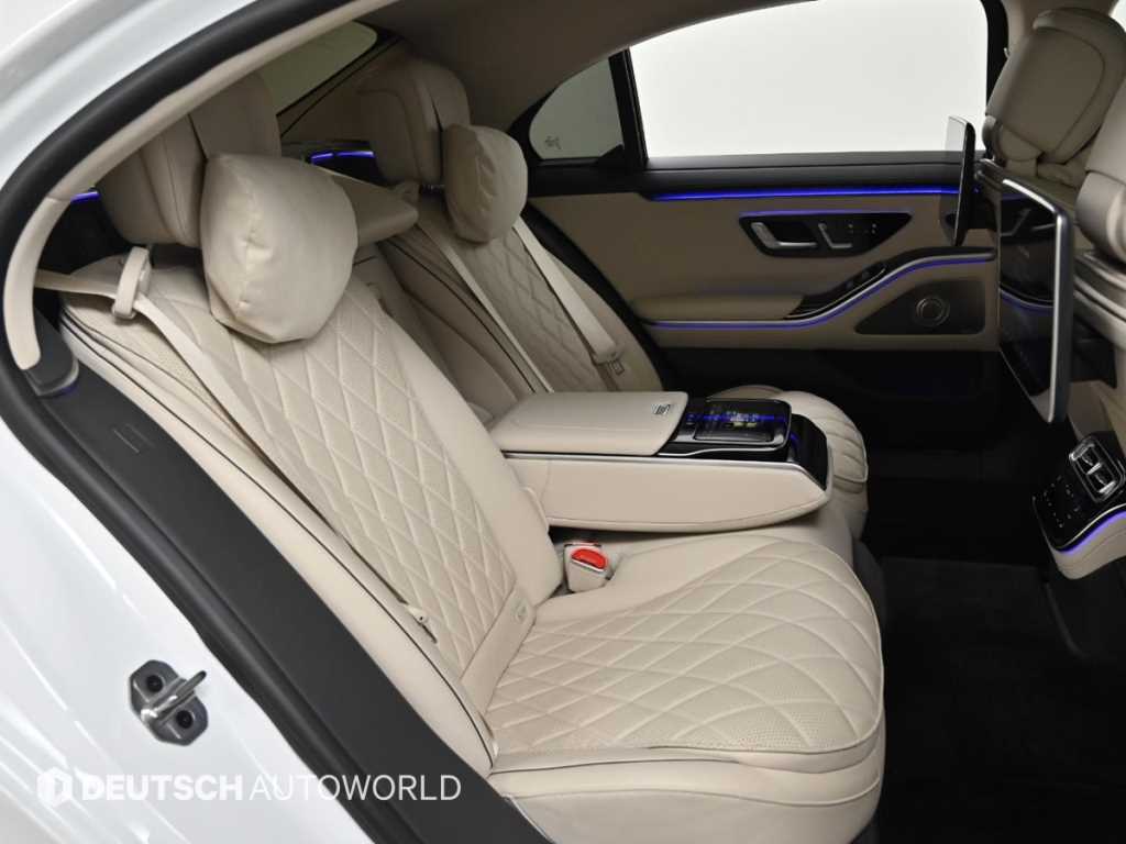Mercedes Benz S Class - Vista 12