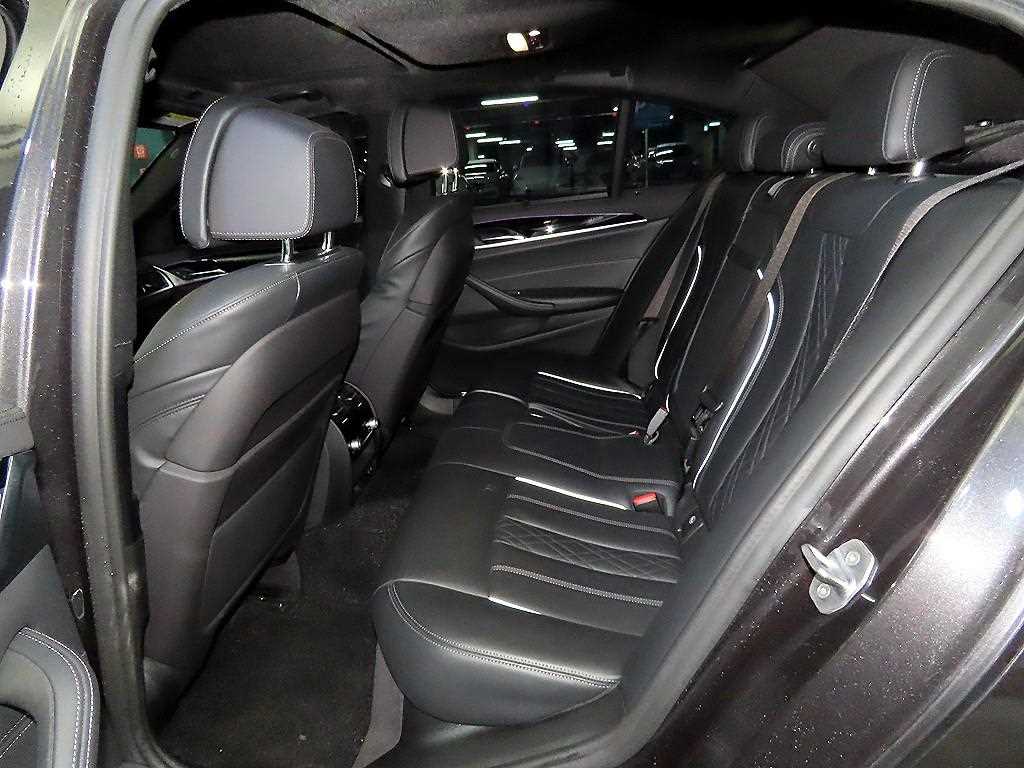 BMW 5 Series - Vista 7