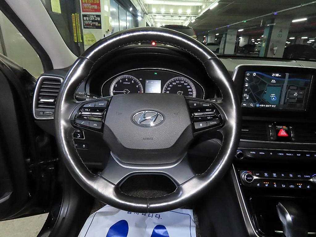 HYUNDAI Grandeur - Vista 8