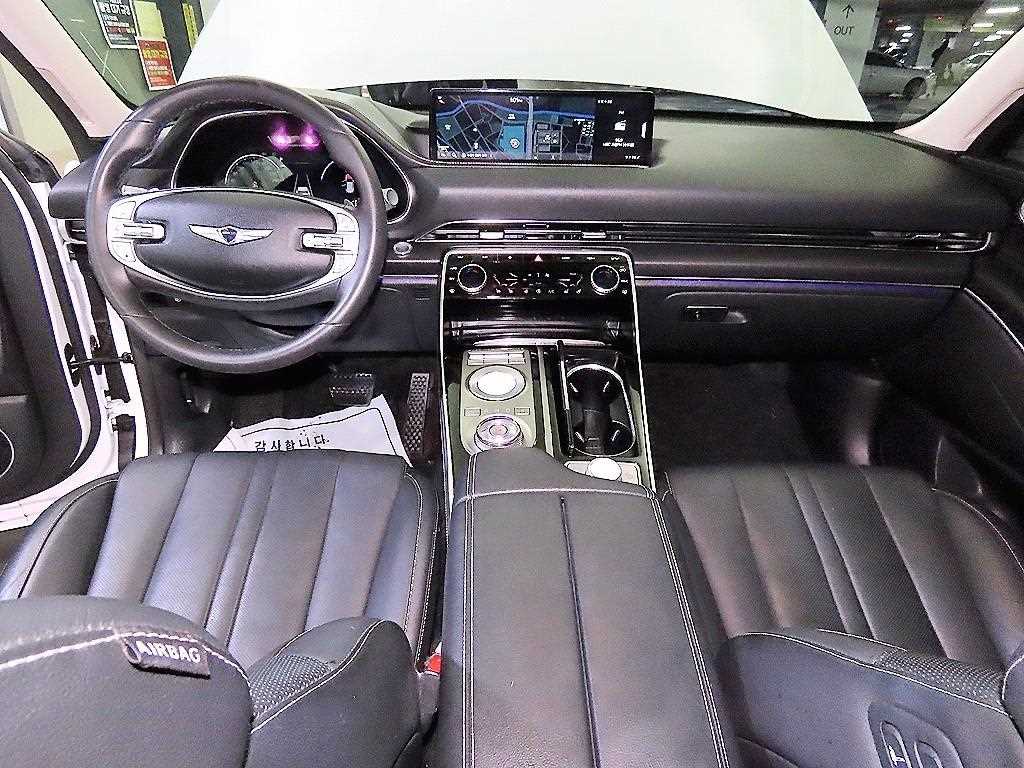 Genesis GV80 - Vista 10