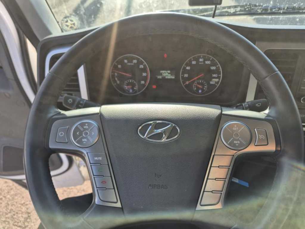 medium and large cargo truck 2021 Blanco - Importación desde Corea - HF Imports Iquique - Foto 13