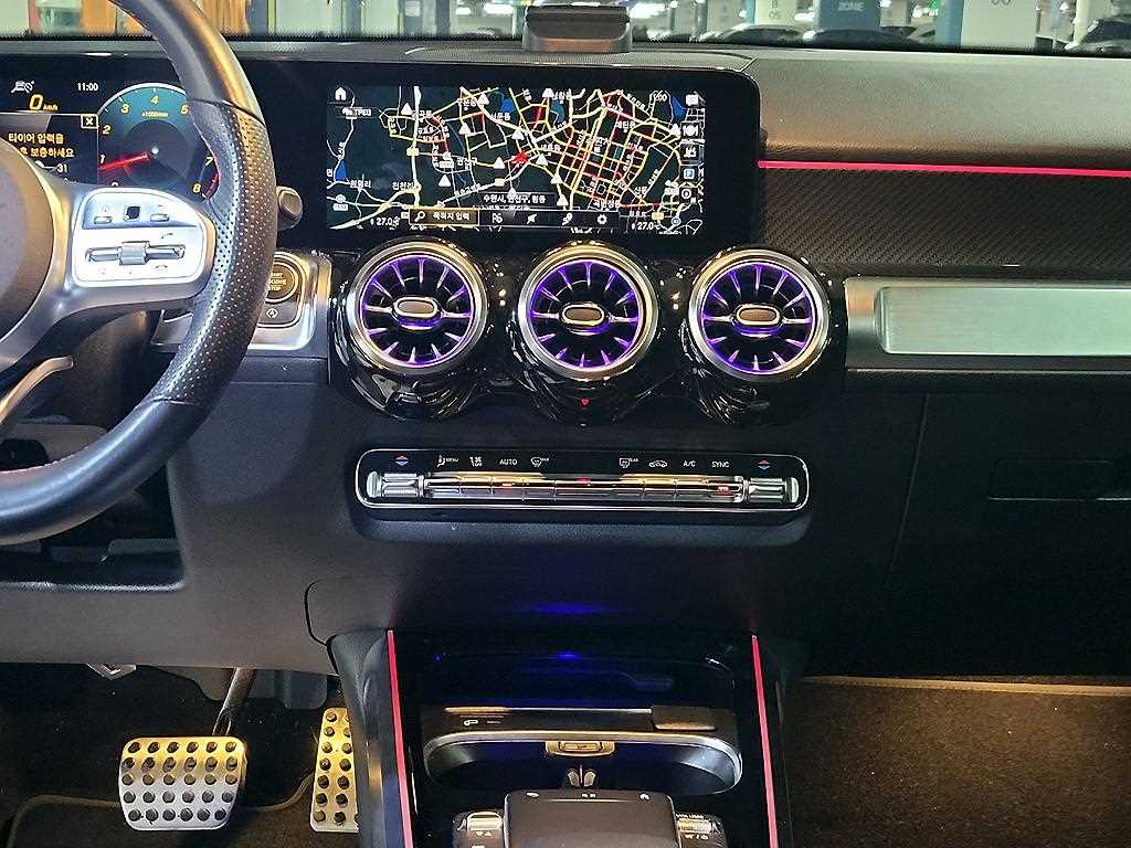 Mercedes Benz GLB Class - Vista 11