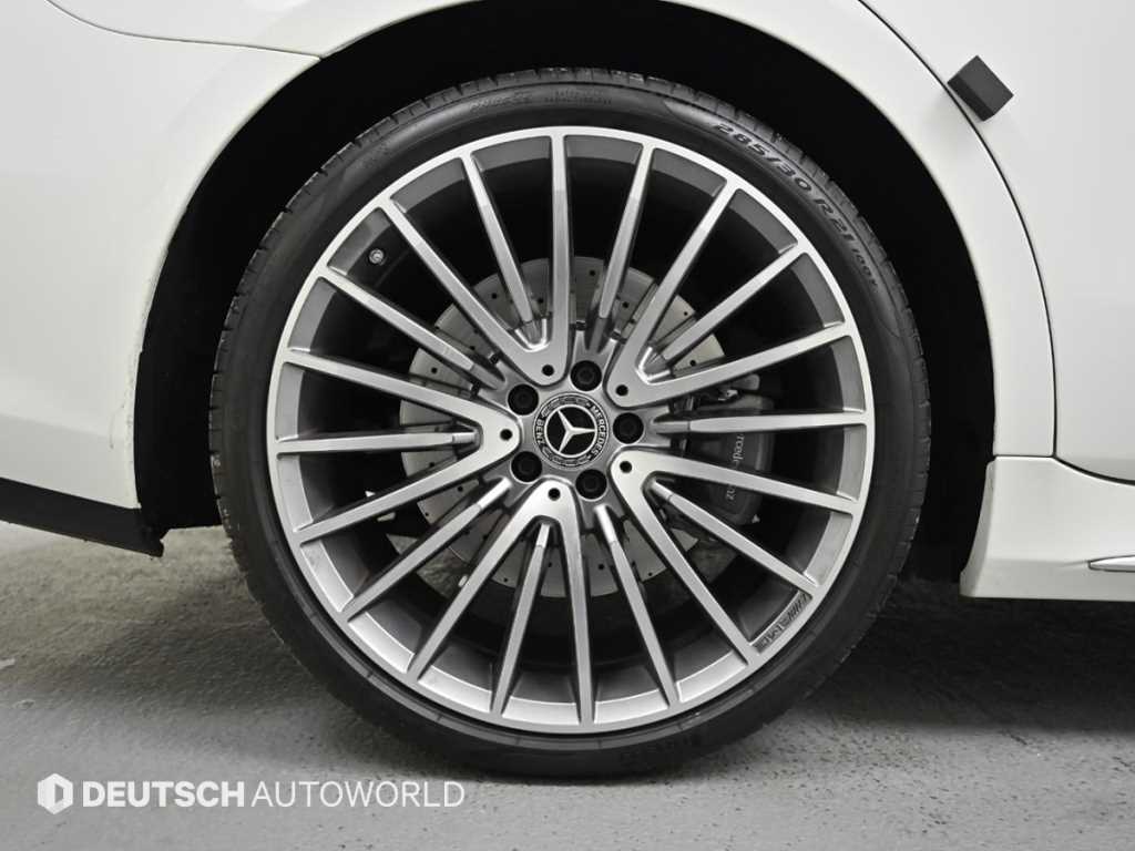 Mercedes Benz S Class - Vista 5