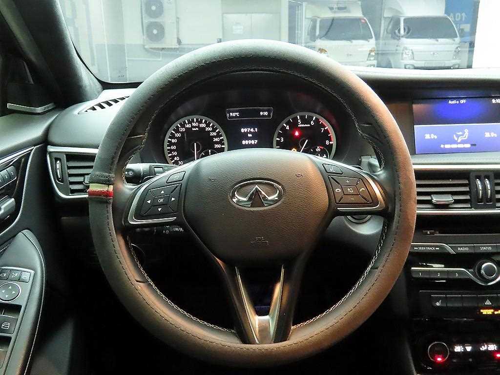 Infiniti QX - Vista 7