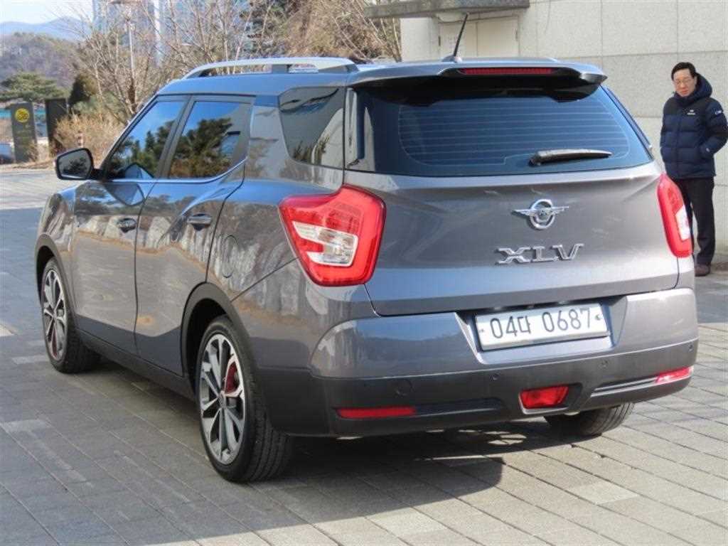 Ssangyong Tivoli - Vista 4