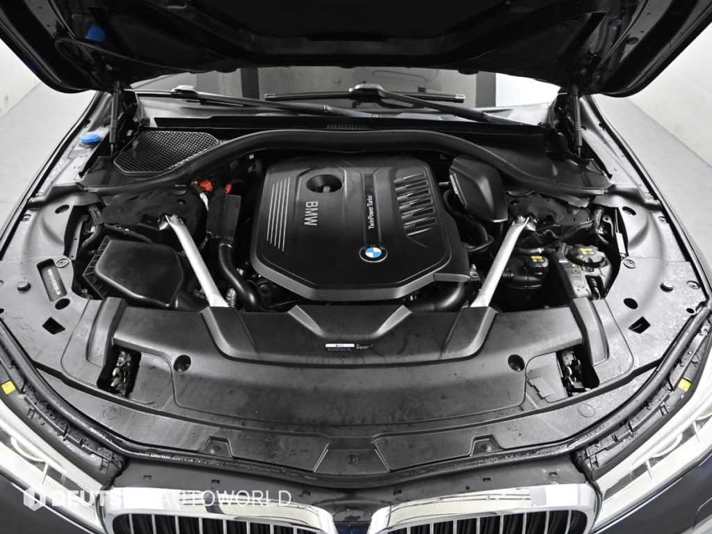 BMW 7 Series - Vista 6