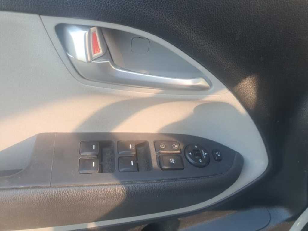 KIA Ray - Vista 9