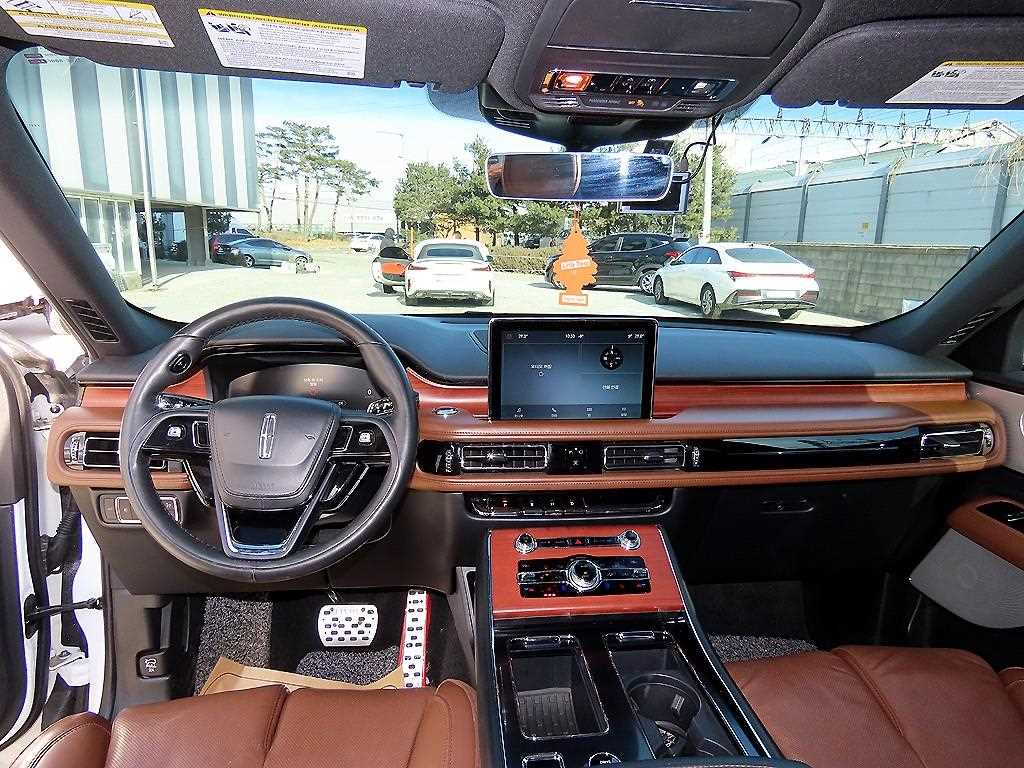 Lincoln Aviator - Vista 7