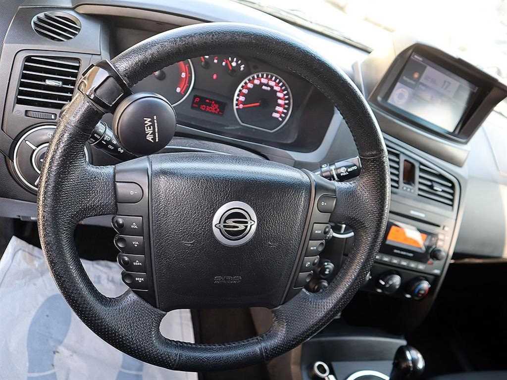 Ssangyong Korando - Vista 8