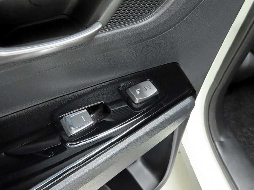 Ssangyong Korando - Vista 11