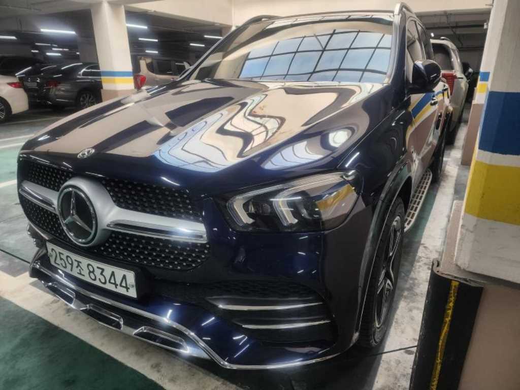 Mercedes Benz GLE Class - Vista 3