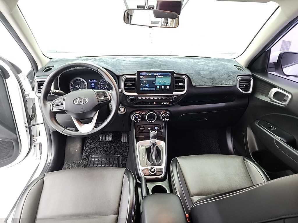 HYUNDAI Venue - Vista 7