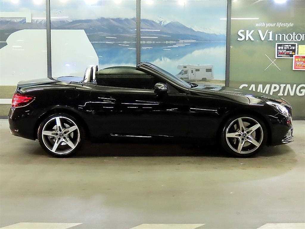 Mercedes Benz SLC Class - Vista 8