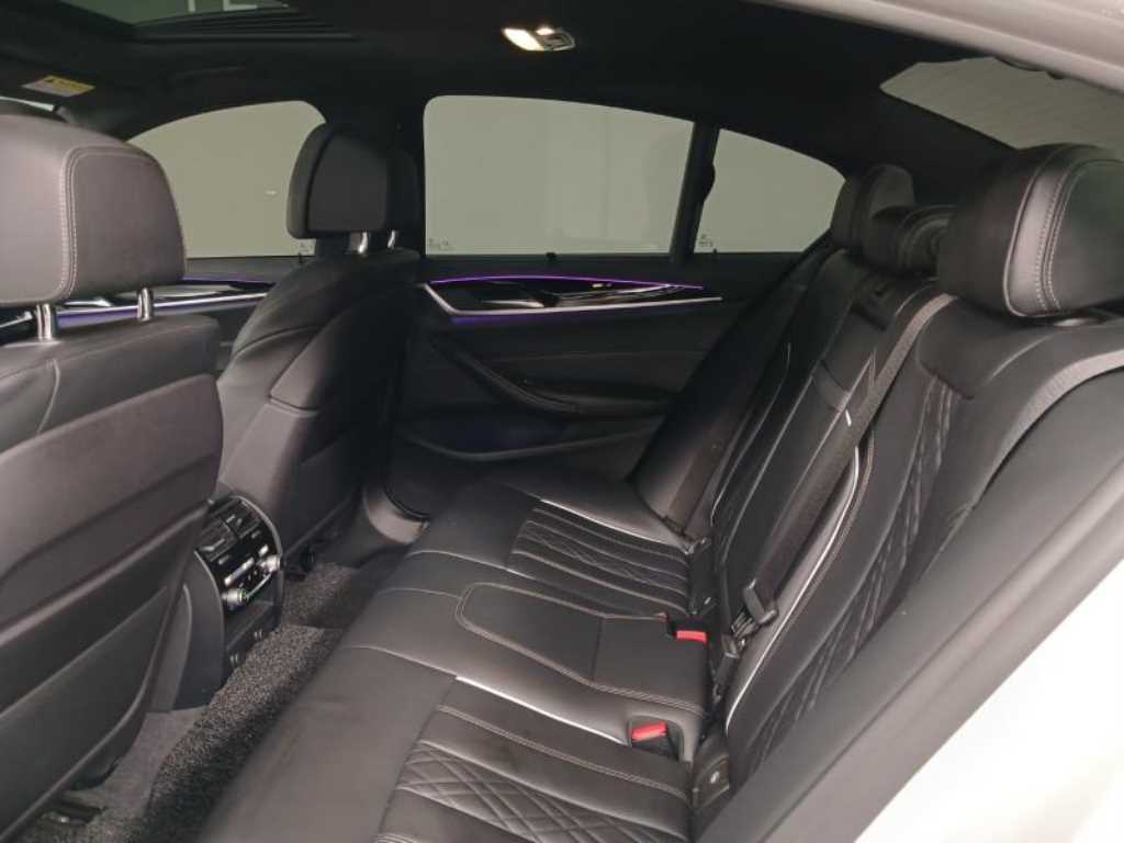 BMW 5 Series - Vista 7