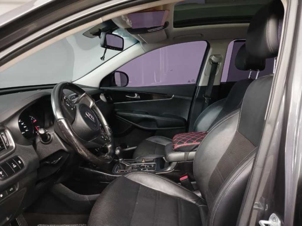 KIA Sorento - Vista 7