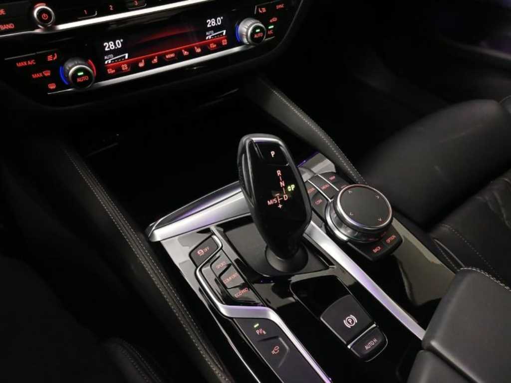 BMW 5 Series 2019 Blanco - Importación desde Corea - HF Imports Iquique - Foto 14